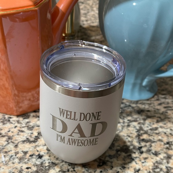 New In Box Well Done Dad I’m Awesome Wine Mug - Picture 4 of 5